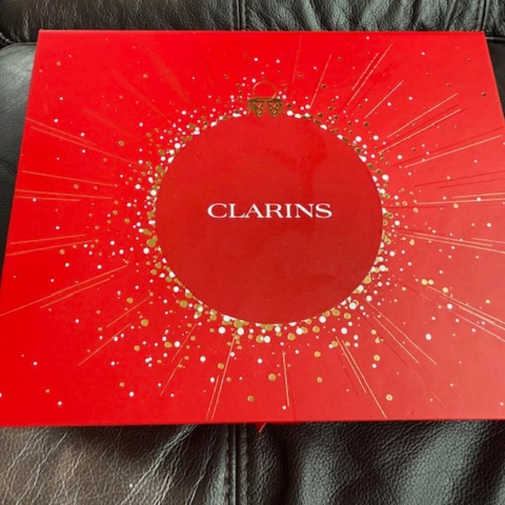 Clarins 8.5x7 inch empty box for a gift or decoration NEW+20% off for more items